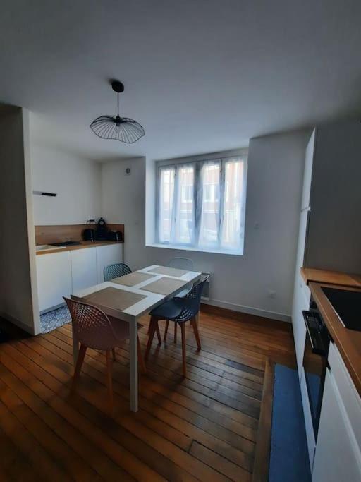 Appartement Calais Eksteriør billede