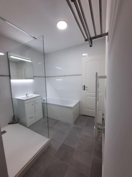 Appartement Calais Eksteriør billede